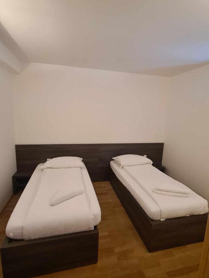 Hotel Lohovo Bihać エクステリア 写真
