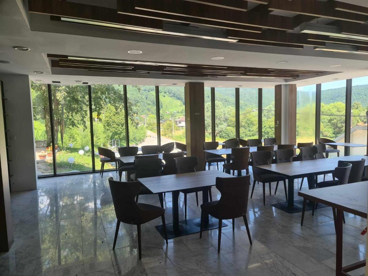 Hotel Lohovo Bihać エクステリア 写真