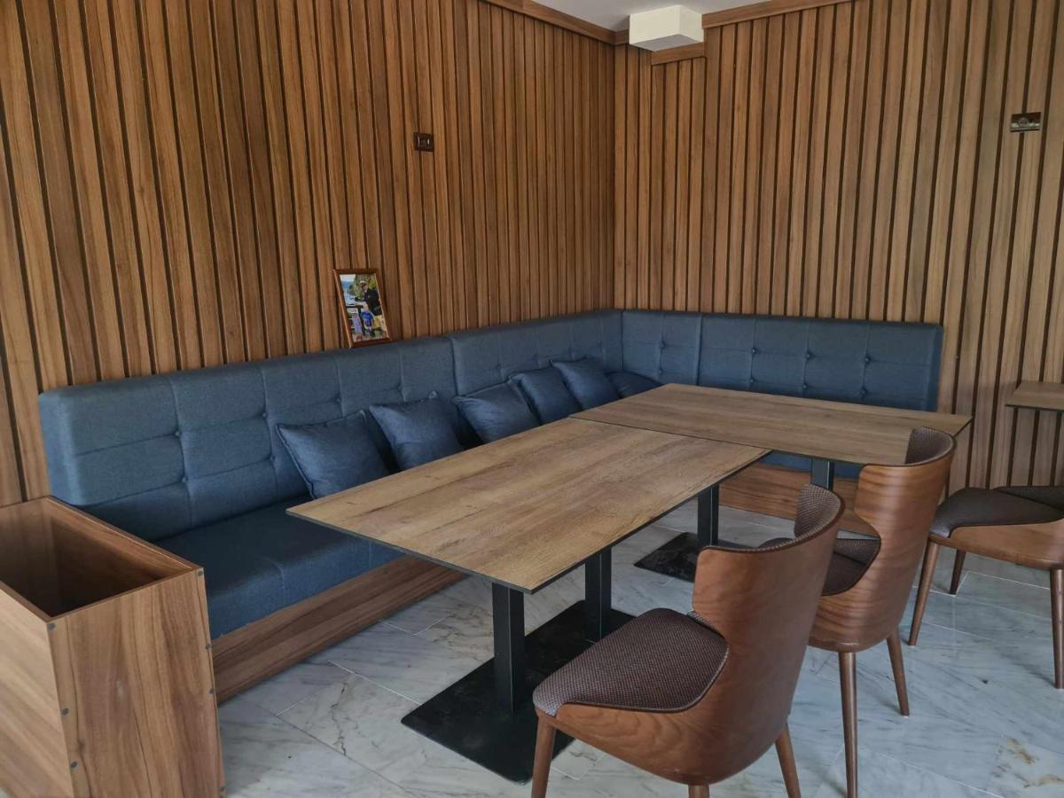 Hotel Lohovo Bihać エクステリア 写真