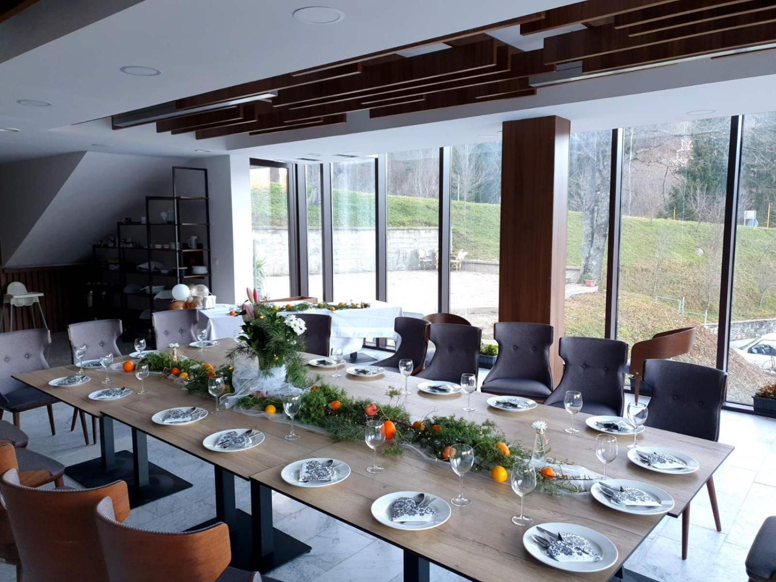 Hotel Lohovo Bihać エクステリア 写真