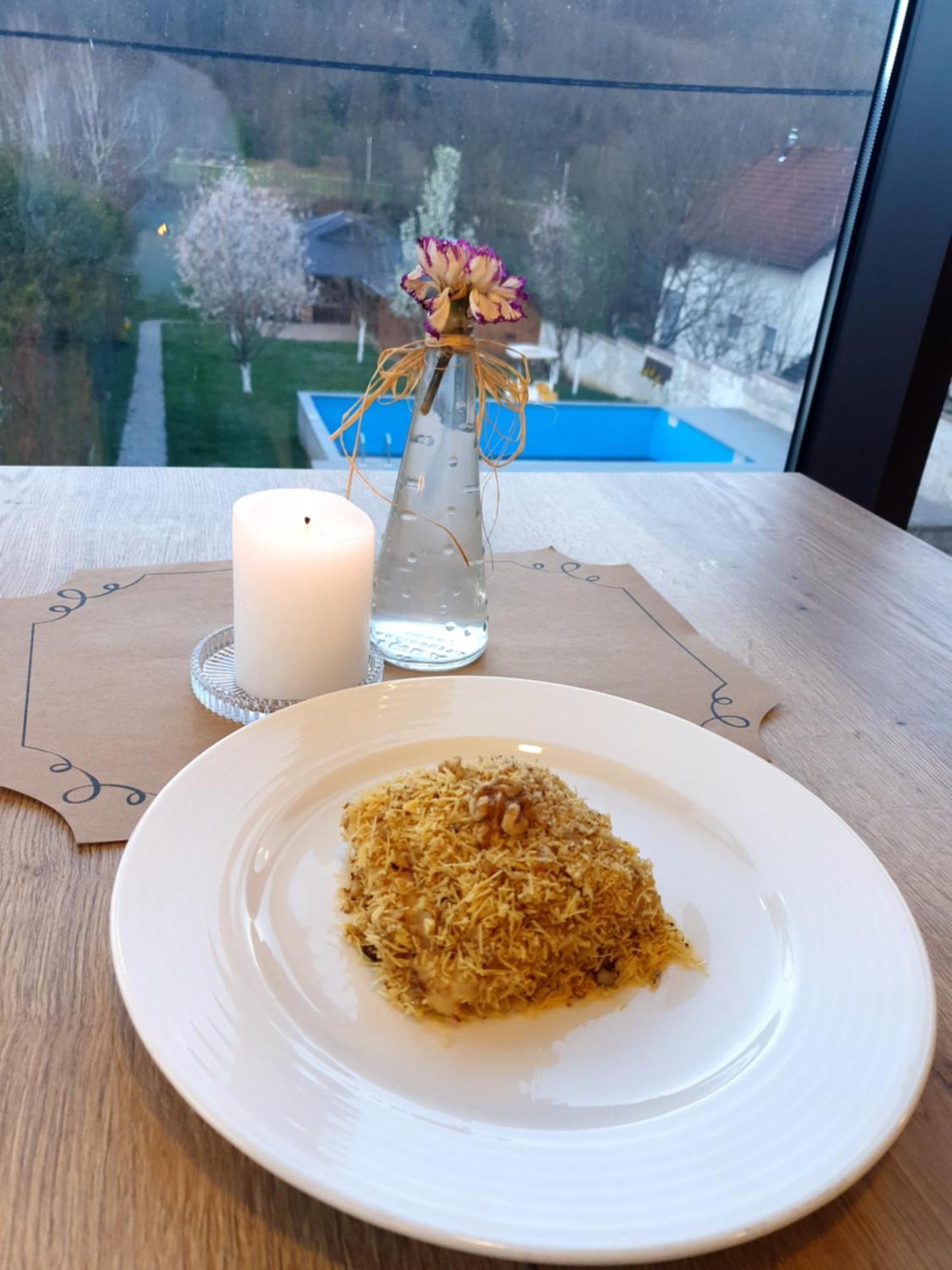Hotel Lohovo Bihać エクステリア 写真